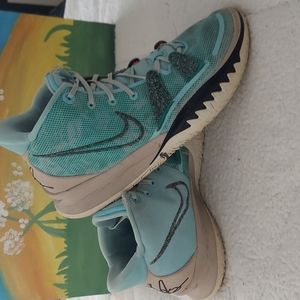 Nike Kyrie 7 " Copa" Basketball Shoes